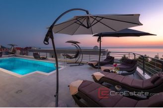 012 2037 09 Makarska villa with pool and sea view for sale