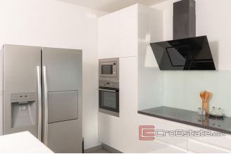 012 2037 09 Makarska villa with pool and sea view for sale