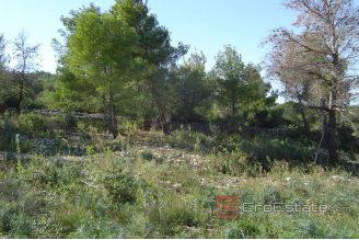 003 2031 27 Kastela building land first row to the sea for sale