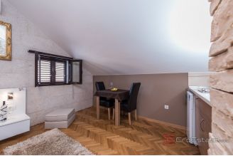 016 2043 10 Zadar aparthotel in the city center for sale