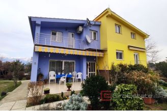 010 2040 07 Zadar house with spacious land for sale