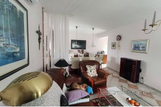 010 2040 07 Zadar house with spacious land for sale