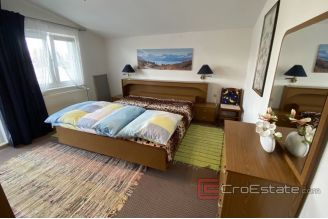 010 2040 07 Zadar house with spacious land for sale