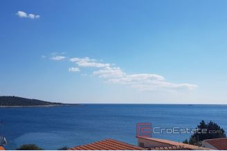 001 2037 10 Rogoznica apartment house with sea view for sale