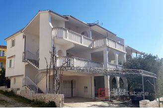 010 2037 10 Rogoznica apartment house with sea view for sale