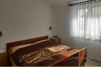 010 2037 10 Rogoznica apartment house with sea view for sale