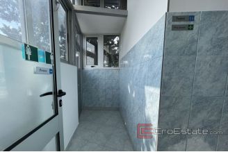 008 2030 20 Split Kopilica business space for rent