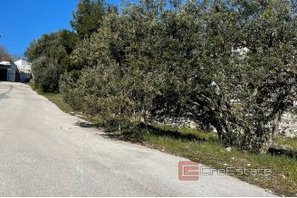 004 2030 23 Ciovo building land near the sea for sale