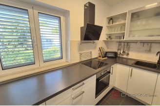 016 2016 75 island brac apartment house with sea view for sale