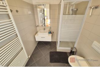 016 2016 75 island brac apartment house with sea view for sale