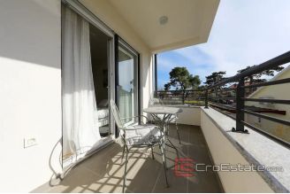 010 2043 11 Zadar semi detached house with pool for sale