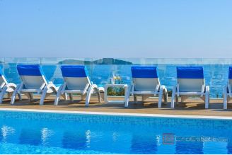 001 2021 294 rogoznica villa with sea view for sale