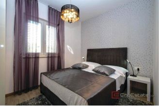 020 2021 294 rogoznica villa with sea view for sale