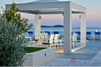 020 2021 294 rogoznica villa with sea view for sale