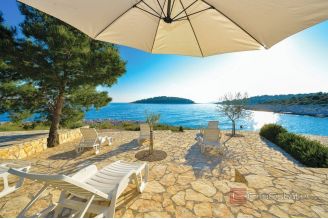 020 2021 294 rogoznica villa with sea view for sale