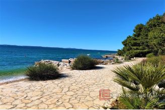 006 2021 295 Zadar building land first row to the sea for sale1