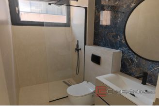 013 2021 297 Zadar apartment with sea view for sale