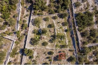 004 2041 12 Trogir building land with sea view for sale