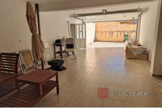 006 2021 298 Rogoznica house near the sea for sale