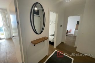 015 2036 17 split modern two bedroom apartment for rent