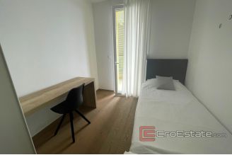 015 2036 17 split modern two bedroom apartment for rent