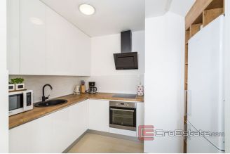 017 2043 13 Zadar house near the sea for sale1
