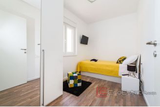 017 2043 13 Zadar house near the sea for sale1