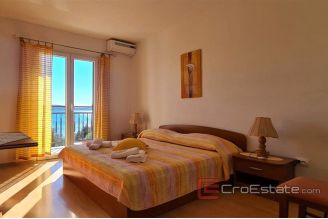 008 2029 33 island hvar apartment house for sale