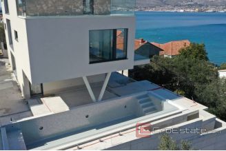007 2035 23 Ciovo unique villa with pool and sea view for sale