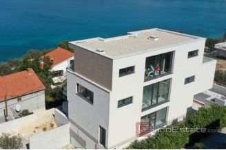 007 2035 23 Ciovo unique villa with pool and sea view for sale