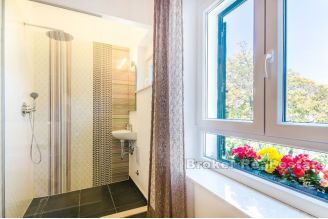 013 5084 30 Split Lovret modern two bedroom apartment for sale