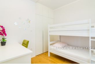 013 5084 30 Split Lovret modern two bedroom apartment for sale