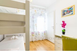 013 5084 30 Split Lovret modern two bedroom apartment for sale
