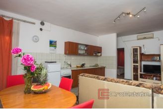 012 2041 14 Sibenik House with pool for sale