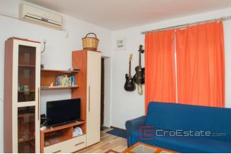 012 2041 14 Sibenik House with pool for sale