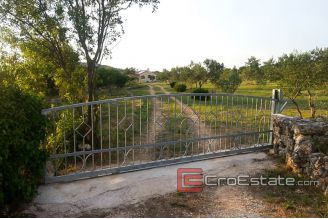 14 2016 146 Sibenik house