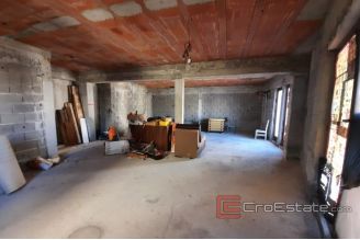 006 5085 30 Split Visoka unfinished house for sale