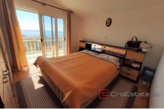 009 2040 14 kastela house with sea view for sale