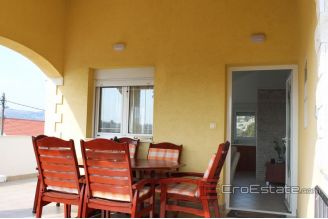 009 2031 33 Trogir three bedroom apartment with sea view for sale