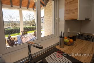 019 5086 30 Sibenik stone house with pool for sale