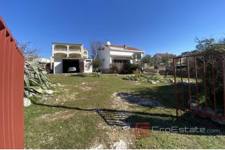 020 2022 330 Rogoznica house in the first row to the sea for sale