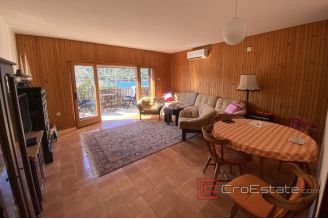 020 2022 330 Rogoznica house in the first row to the sea for sale