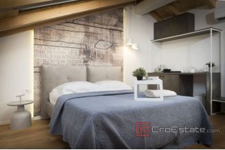 010 2041 16 sibenik renovated house in center for sale