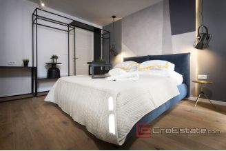 010 2041 16 sibenik renovated house in center for sale