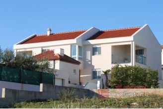 020 2031 34 island solta house with sea view for sale