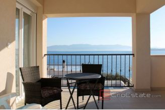 020 2031 34 island solta house with sea view for sale