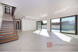 009 2040 15 near zadar modern villa with sea view for sale