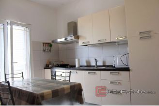 018 2031 35 near rogoznica house with sea view for sale