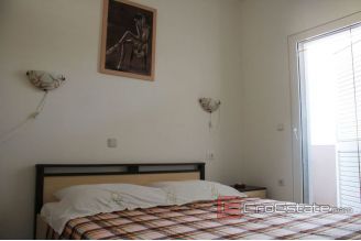 018 2031 35 near rogoznica house with sea view for sale