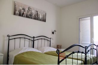 018 2031 35 near rogoznica house with sea view for sale